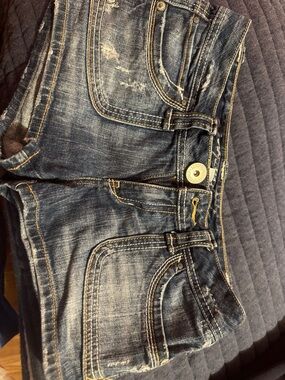 ✨ Y2K Aeropostale Low-Rise Micro Denim Shorts (Size 7/8) ✨